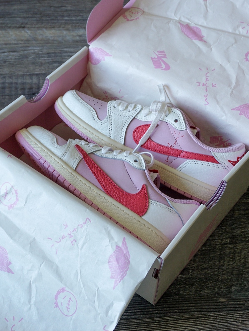 Travis Scott x Nike Air Jordan 1 Low OG "Sail Tropical Pink" PS